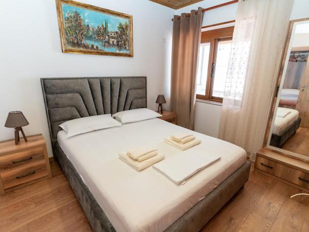 Roel Apartments Саранда Екстер'єр фото