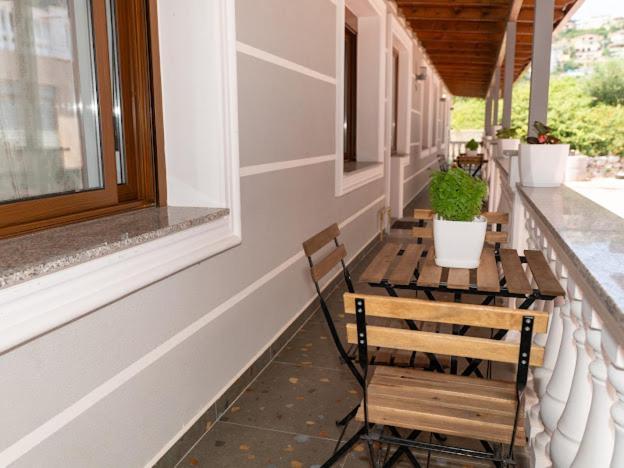 Roel Apartments Саранда Екстер'єр фото