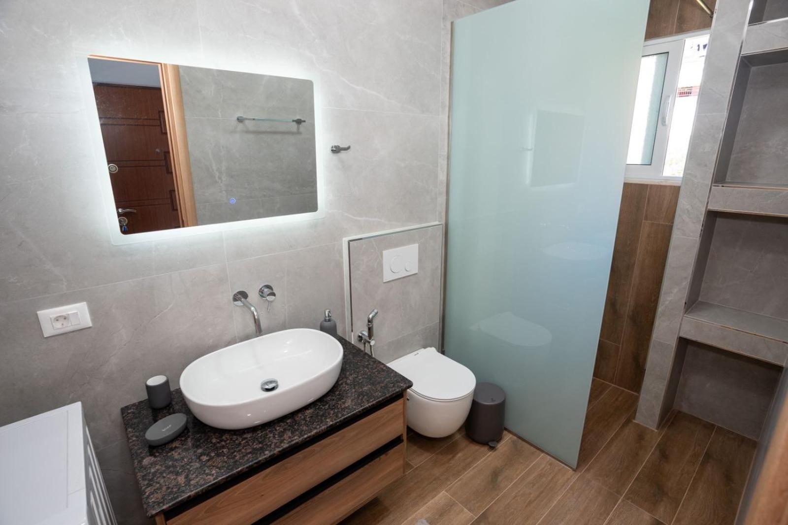 Roel Apartments Саранда Екстер'єр фото