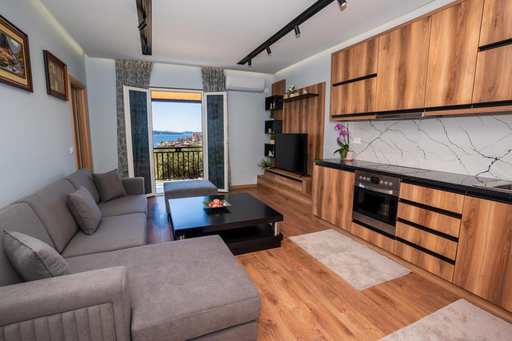 Roel Apartments Саранда Екстер'єр фото
